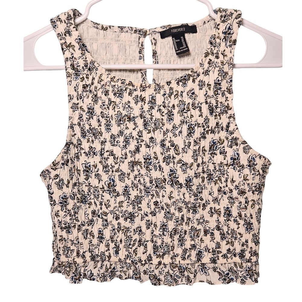 Forever 21 Women XS Floral Smocked Crop Top Sleeveless Ruffle Hem Cream Blue
